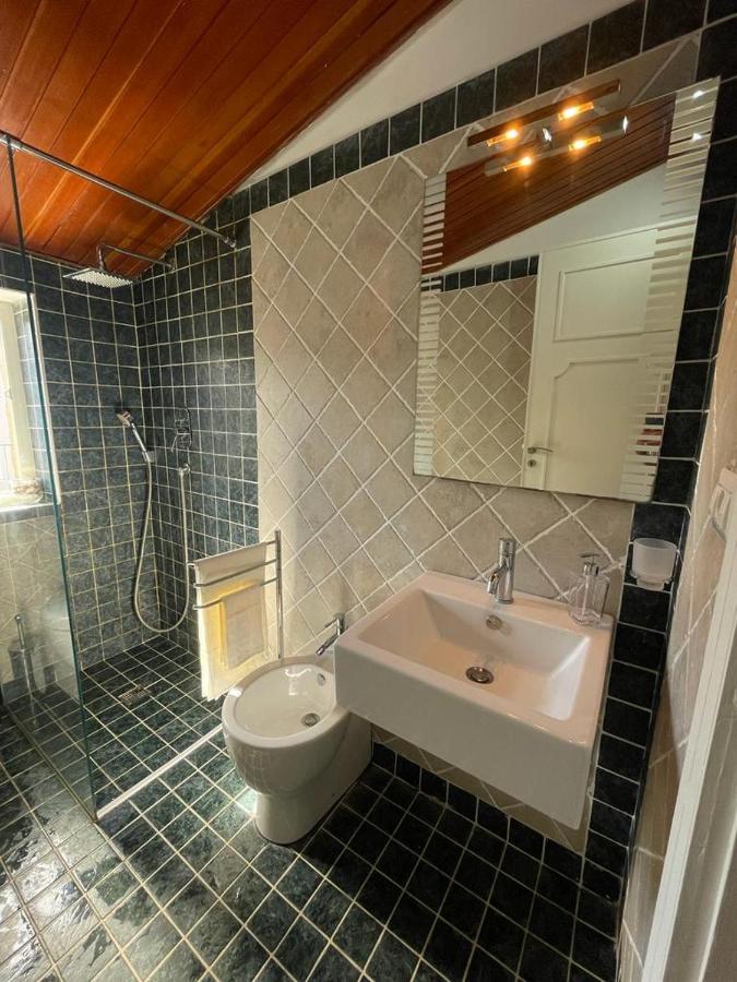 The White Sail - Mondello Apartment With Terrace - Casa Di Vincenzo E Andrea מראה חיצוני תמונה