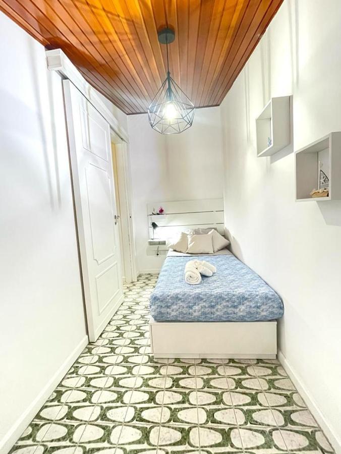 The White Sail - Mondello Apartment With Terrace - Casa Di Vincenzo E Andrea מראה חיצוני תמונה