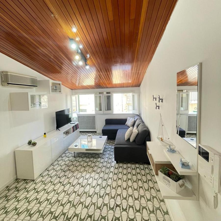 The White Sail - Mondello Apartment With Terrace - Casa Di Vincenzo E Andrea מראה חיצוני תמונה